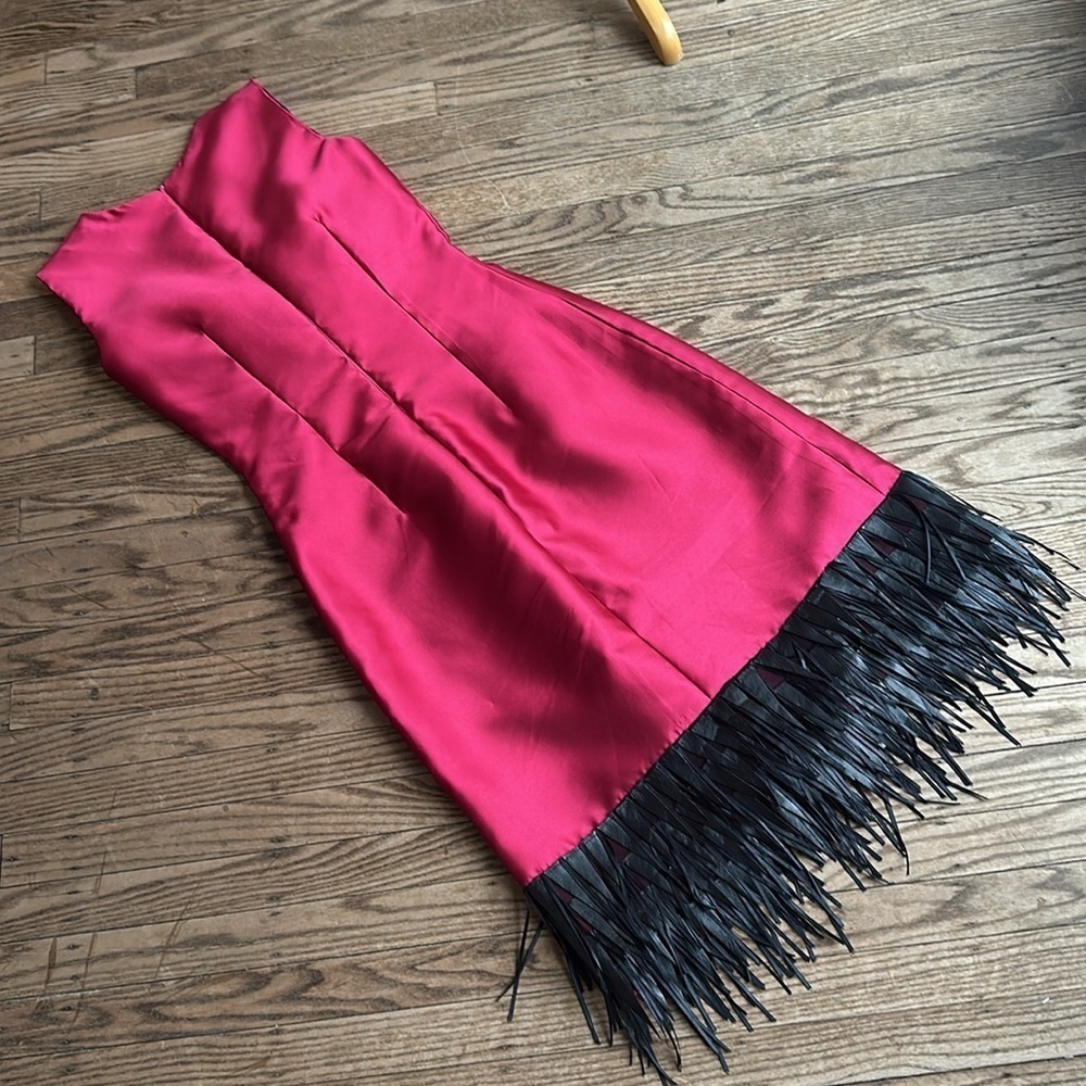 Designer Sample Cocktail Dress Red Silk Sleeveless Leather Fringe Size 6 NWOT - Picture 4 of 4